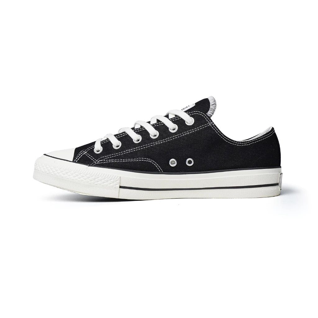 87'S OX Black White