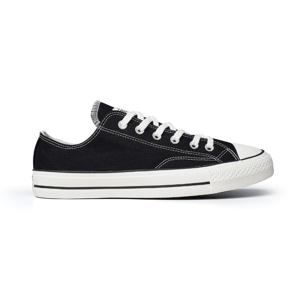 87'S OX Black White