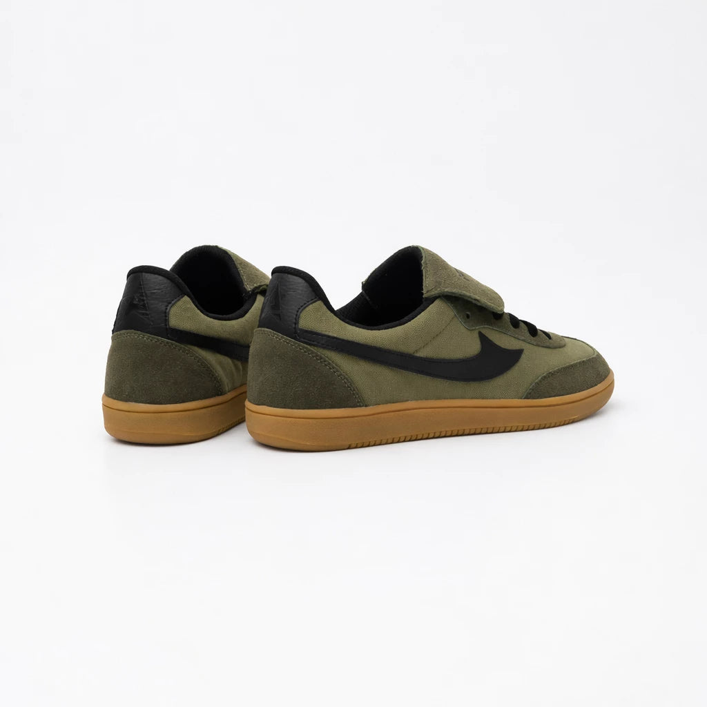 Poni x Ora Olive