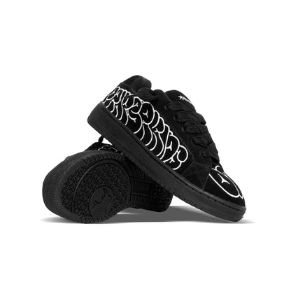 Vandal Black White